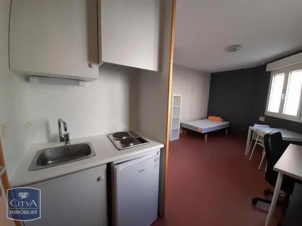 Appartement à louer 1 pièce 16.72m² Nîmes (30900)