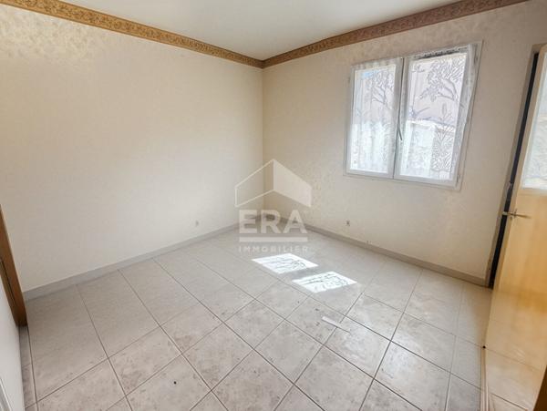 EXCLUSIVITE - Septemes Les Vallons T6  d'environ 132m2 + garage 40 m2 sur une parcelle de 552 m2