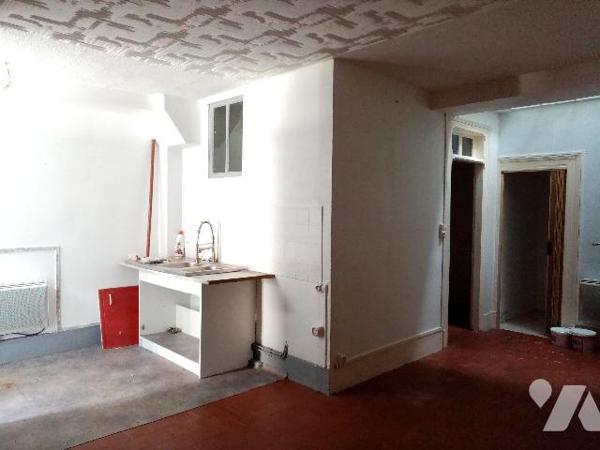 Maison au coeur de la ville de LA CHARITE, composée de deux logements pouvant être reliés