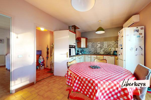 Maison de village + Studio +  Local professionnel - CODOGNAN