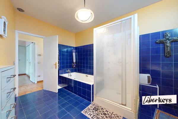 Maison de village + Studio +  Local professionnel - CODOGNAN