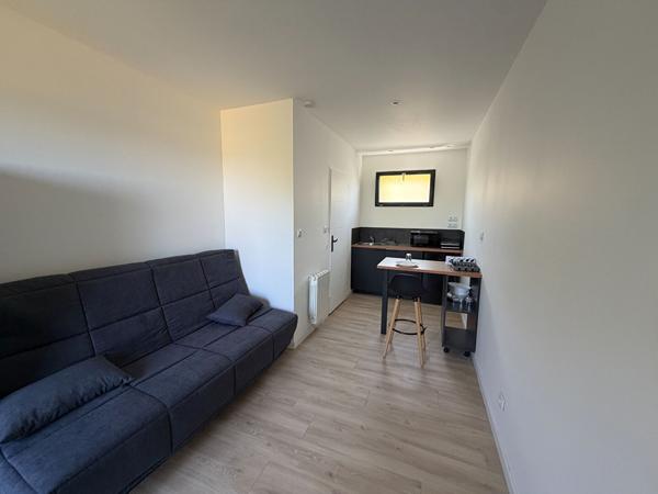 A louer - Studio meublé - Secteur Angers Baumette