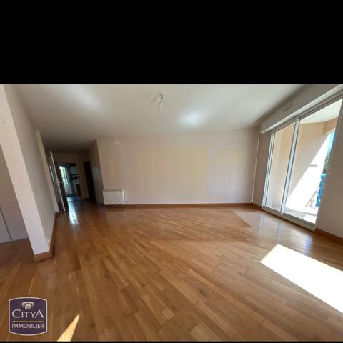 Appartement à vendre 3 pièces 77m² Saint-Nazaire (44600)
