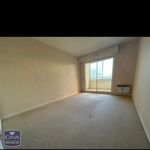 Appartement à vendre 3 pièces 77m² Saint-Nazaire (44600)