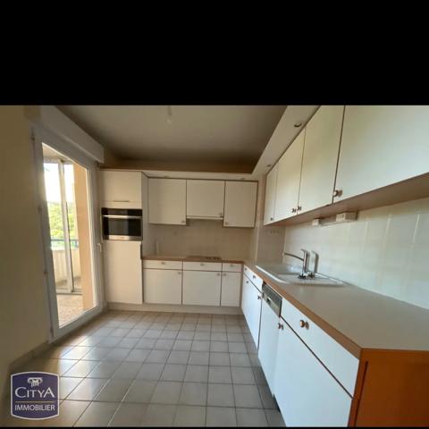 Appartement à vendre 3 pièces 77m² Saint-Nazaire (44600)