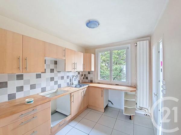 Appartement F3 à vendre  3 pièces - 67 m 2   FEYZIN  - 69