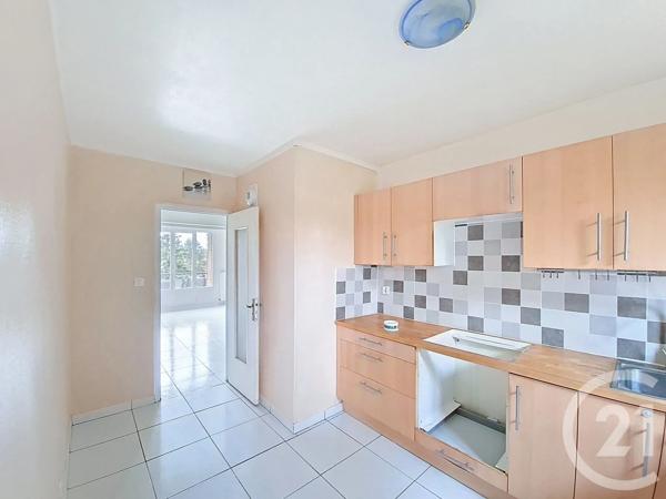 Appartement F3 à vendre  3 pièces - 67 m 2   FEYZIN  - 69