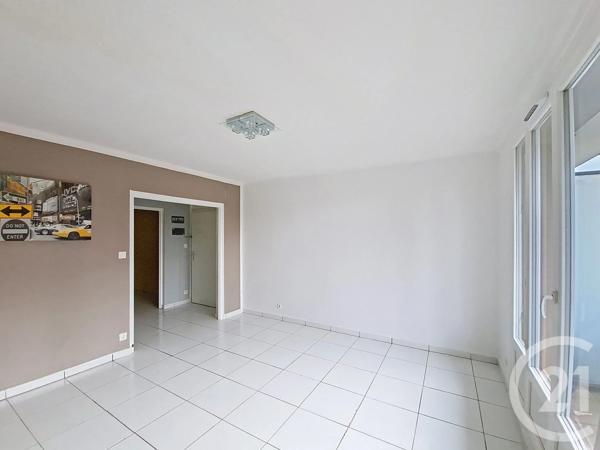 Appartement F3 à vendre  3 pièces - 67 m 2   FEYZIN  - 69