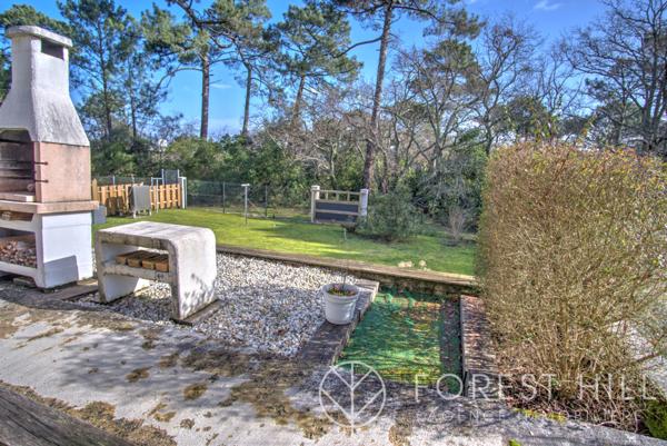 La Teste-de-Buch (33260) Entre Arcachon et la forêt : appartement de charme avec grand jardin privatif