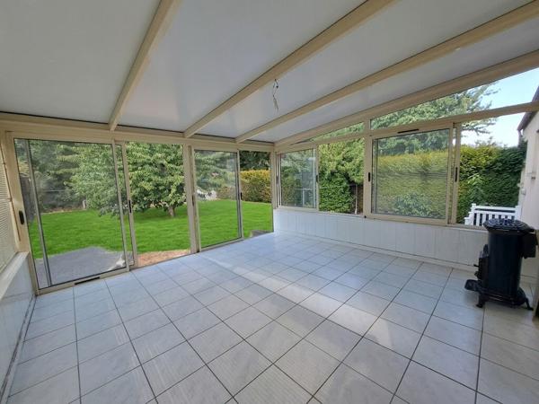 MAISON A VENDRE AUX HERBIERS 5 CHAMBRES.