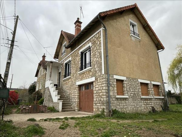 Maison à vendre |  Saint-Amand-Montrond |  4 pièces | 94,8 m²