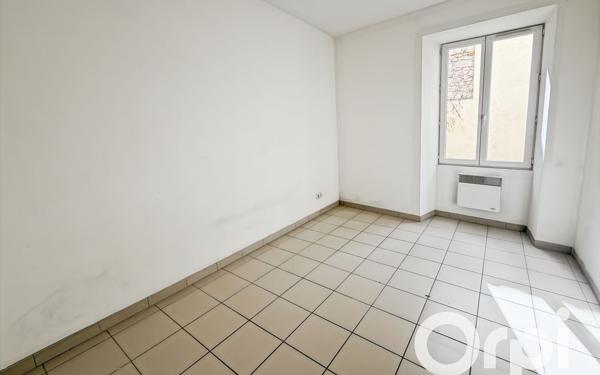 Appartement à louer    3 pièces • 79,21 m2 Baix