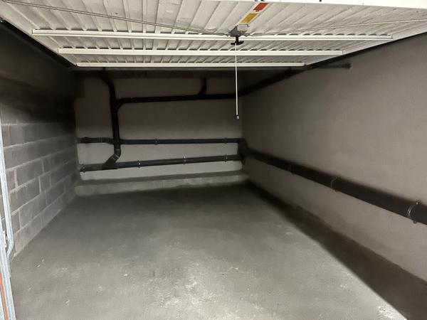 Parking à vendre |  Landerneau |  Box individuel | 23 m²