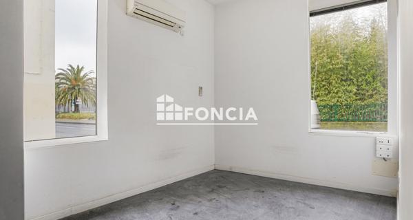 À vendre Immeuble 141.4 m² - Sérignan 34410