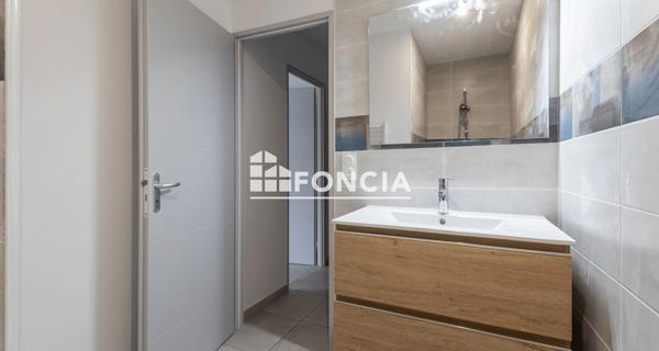 À vendre Immeuble 141.4 m² - Sérignan 34410