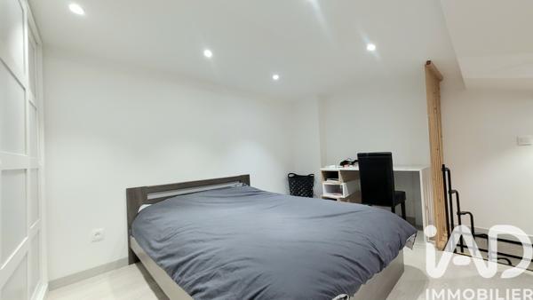 Immeuble à vendre 109 m² Bagnols-sur-Cèze