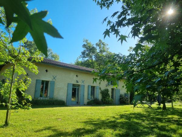 Propriete 6 pièce(s) 3 chambre(s) 220 m²