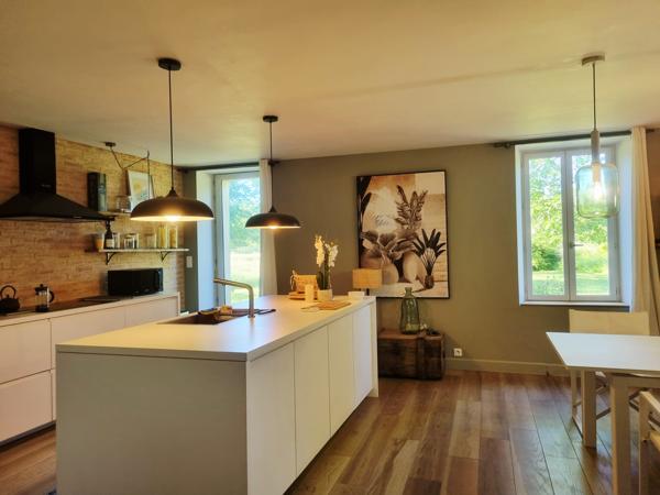 Propriete 6 pièce(s) 3 chambre(s) 220 m²
