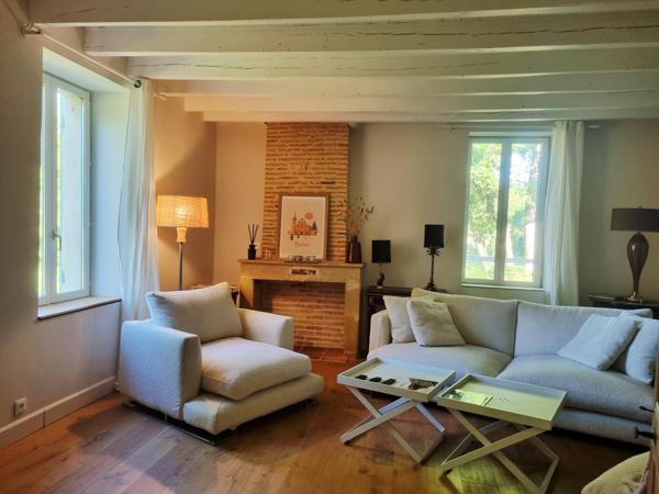 Propriete 6 pièce(s) 3 chambre(s) 220 m²