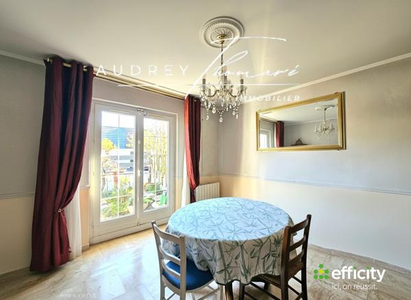 Maison 5 pièces - 94 m² Exclusivité efficity