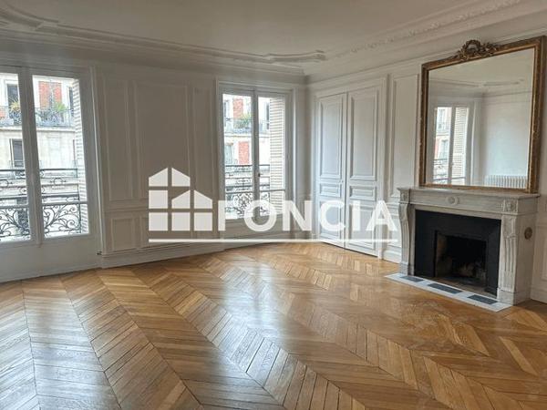Location Appartement 5 pièces 187.12 m² - 4 SQUARE DU ROULE Paris 75008