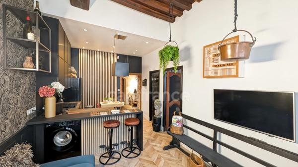 A Chalon-Sur-Saône (71) Quartier historique à vendre Maison de caractère 7 pièces 188 m² Patio et terrasse !