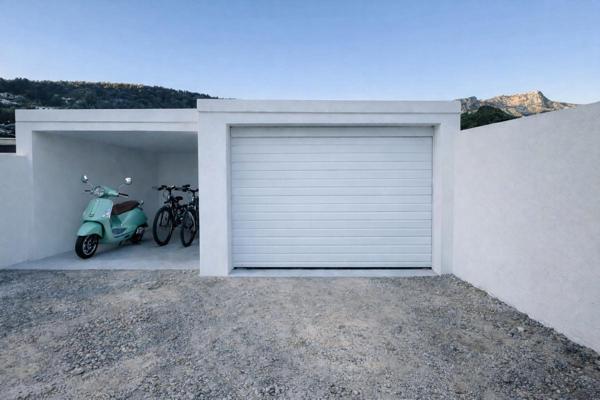 Villa Contemporaine neuve -plain-pied  T5 de 128m² sur un terrain de 750m²