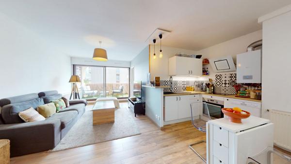 RIVE GAUCHE - Appartement 3 pièces en DERNIER ETAGE 