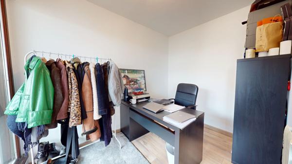 RIVE GAUCHE - Appartement 3 pièces en DERNIER ETAGE 