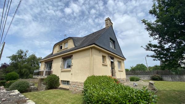 A VENDRE - ETEL - Grande maison familiale aux beaux volumes