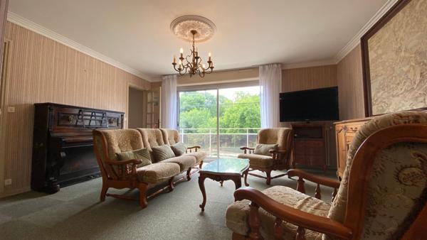 A VENDRE - ETEL - Grande maison familiale aux beaux volumes