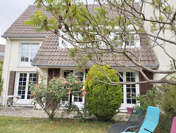Maison Breuillet 6 pièce(s) 144 m2