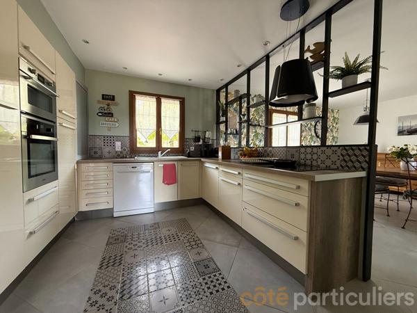 Vente Maison138 m² - 6 Pièces - LA GROUTTE (18200)