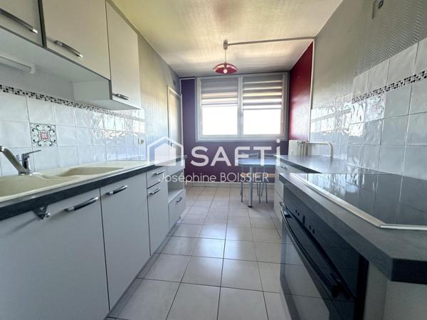 A VISITER SUR BAGNOLS SUR CEZE (30), MAGNIFIQUE APPARTEMENT DE 88 M²