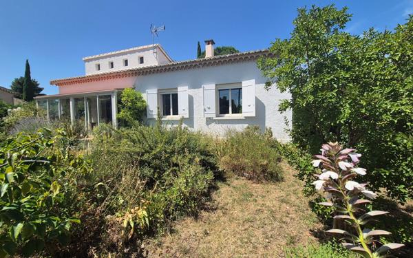 Maison à vendre    4 pièces •  Pont-Saint-Esprit