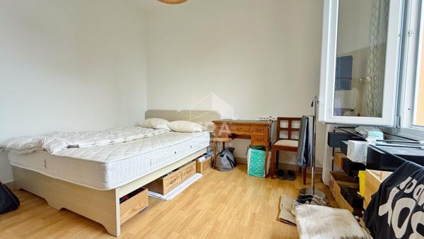 Aux portes de Monaco à vendre 5 pièces dernier étage vue mer!