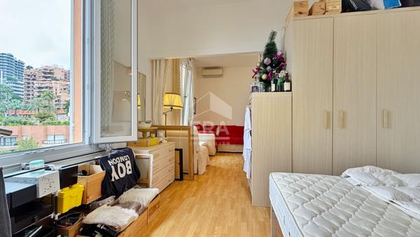 Aux portes de Monaco à vendre 5 pièces dernier étage vue mer!