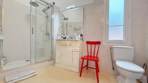 Aux portes de Monaco à vendre 5 pièces dernier étage vue mer!