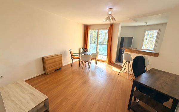 Appartement à louer    3 pièces •  Le Blanc-Mesnil