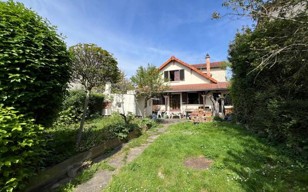 Maison à vendre    6 pièces •  Ormesson-sur-Marne