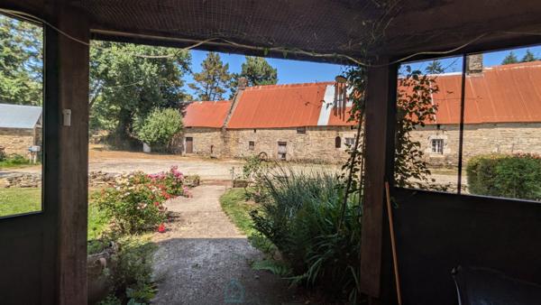 Maison de campagne avec prés, forêt privée, jacuzzi & potentiel de gîtes
