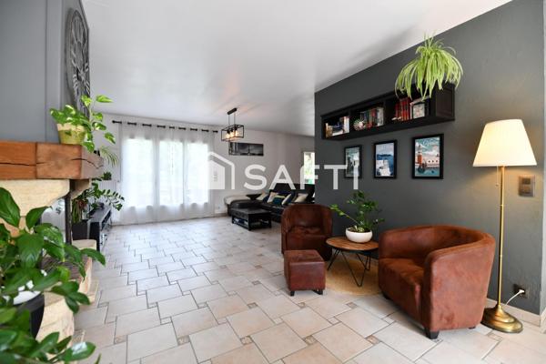 Belle maison familiale moderne prête à habiter!