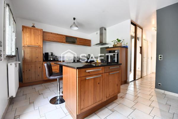 Belle maison familiale moderne prête à habiter!