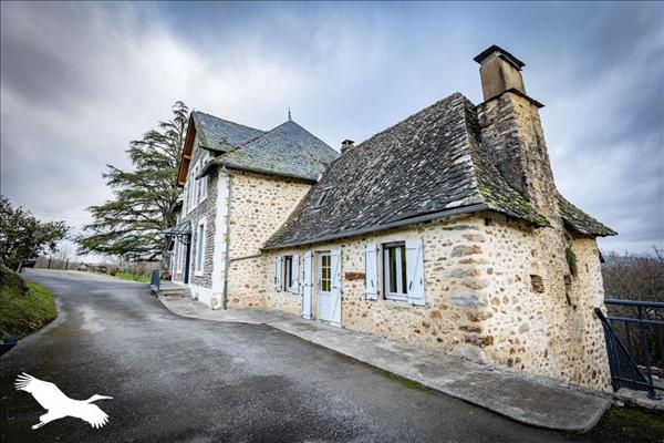 Maison à vendre |  Monceaux-sur-Dordogne |  8 pièces | 247 m²