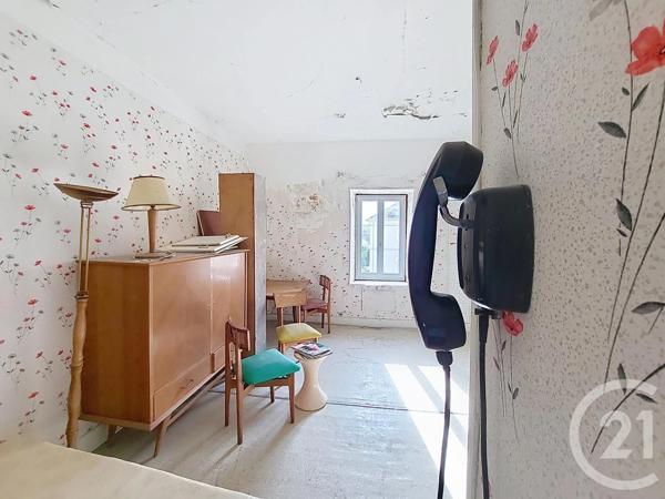 Appartement F1 à vendre  1 pièce - 19 m 2   VITTEL  - 88