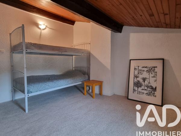 Location maison 4 pièces 93 m² Villeneuve-les-Corbières