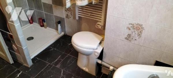 EXCLUSIVITE LMBS. A seulement 5 min de Melle! Coup de coeur pour ce plain pied familial atypiqu...