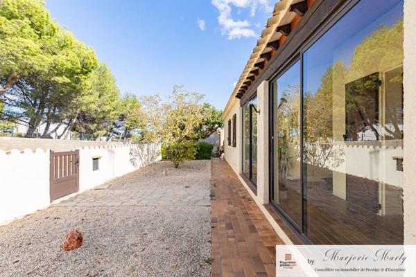 A vendre Maison d'architecte - 136 m2  - LEZIGNAN CORBIERES (11200) - 285 000  HAI