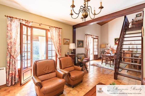 A vendre Maison d'architecte - 136 m2  - LEZIGNAN CORBIERES (11200) - 285 000  HAI