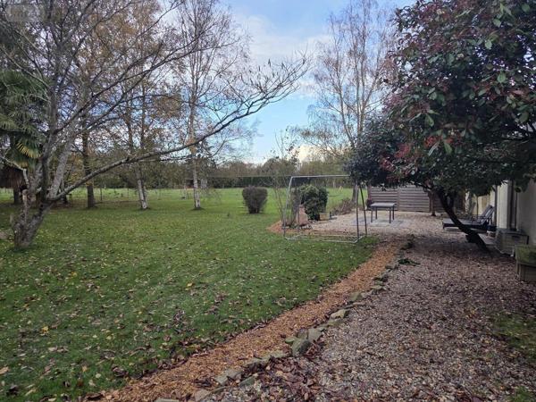 Maison à vendre à Château-Gontier-sur-Mayenne en Mayenne (53200), ref : 53073-1723